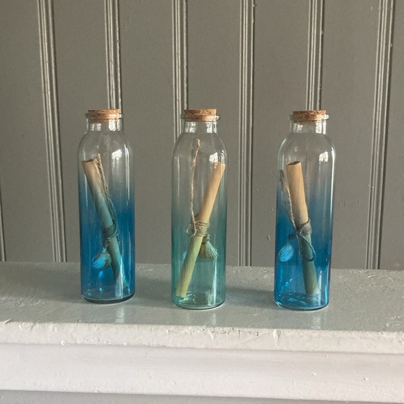 NWT Beautiful Blue & Green-Message In A Bottle Decorative Beach Glass Bottles 🐚 - Picture 16 of 17